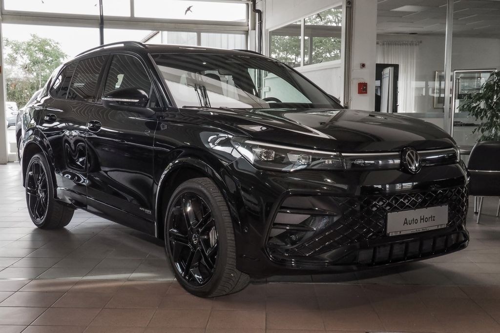 نمای دیگر فولکس واگن تیگوان R-Line 2,0 l TDI, DSG, پانوراما, چهار فصل