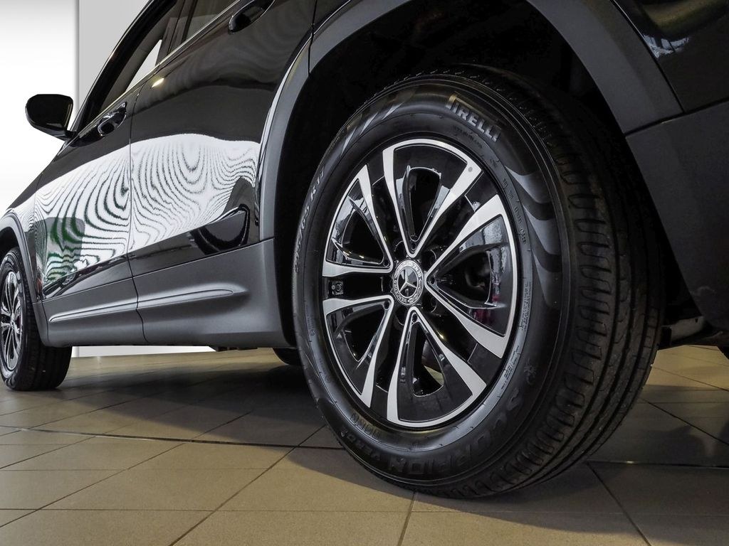 نمای دیگر مرسدس بنز GLB-کلاس GLB 200 D