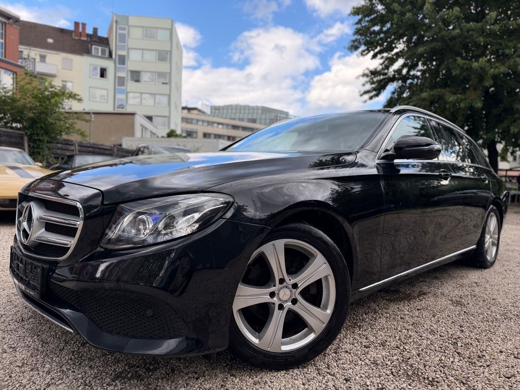 مرسدس بنز E 220d T-Modell/MULTIBEAM/NAVI/R-CAM/SHZ/AHK/EU6