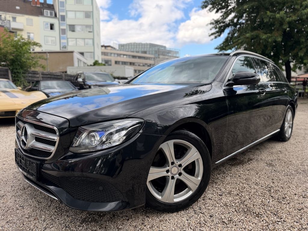 نمای دیگر مرسدس بنز E 220d T-Modell/MULTIBEAM/NAVI/R-CAM/SHZ/AHK/EU6