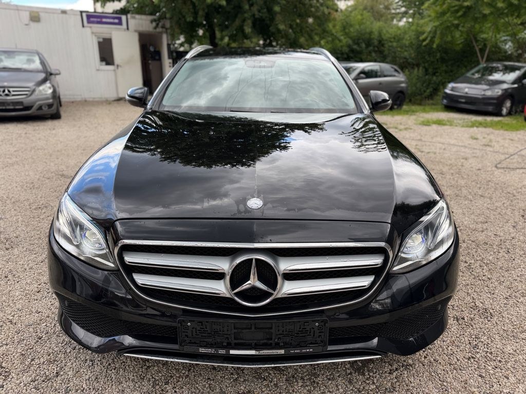 نمای دیگر مرسدس بنز E 220d T-Modell/MULTIBEAM/NAVI/R-CAM/SHZ/AHK/EU6