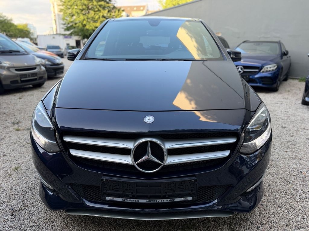 نمای دیگر مرسدس بنز B 220 CDI/AUT./چرم/NAVI/PANO/R-CAM/AHK/SHZ/EU6