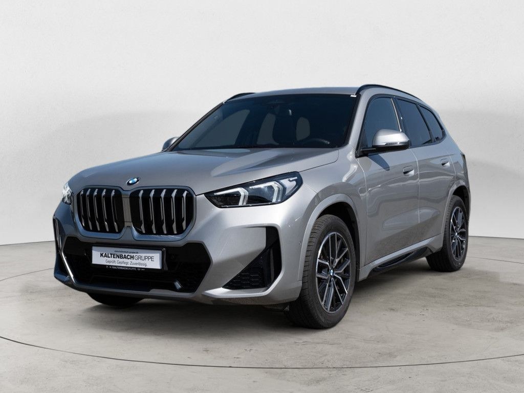 نمای دیگر بی ام و X1 sDrive 18i M-Sport LED NAVI KAMERA SHZ PDC
