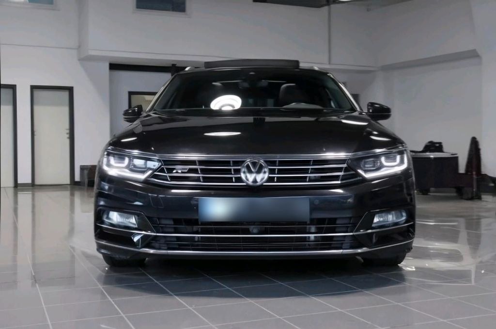 نمای دیگر فولکس واگن پاسات واریانت 2.0TDI 190 PS DS...