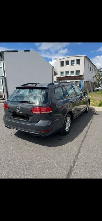 نمای دیگر فولکس واگن گلف 1.6 TDI ترندلاین واریانت ترندلاین