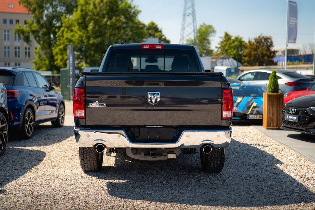 نمای دیگر دوج RAM 5.7 V8 HEMI 4x4 آفرود Night LONGBED*LPG*