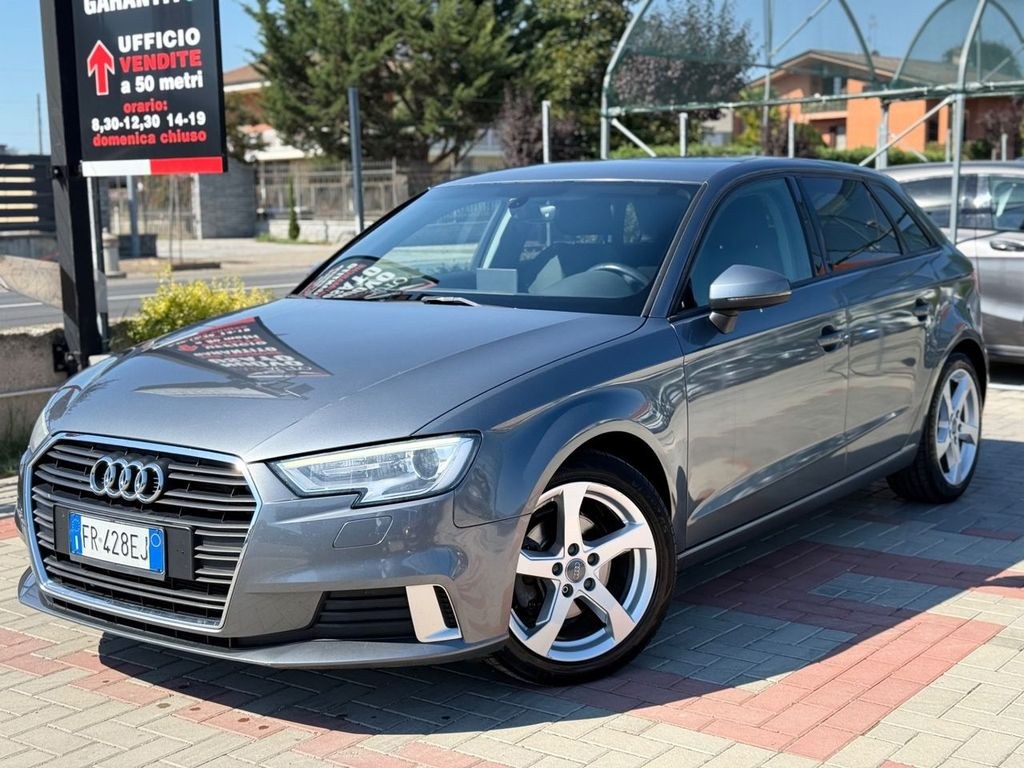 نمای دیگر آئودی A3 SPB 2.0 TDI اسپرت 150 CV EURO6