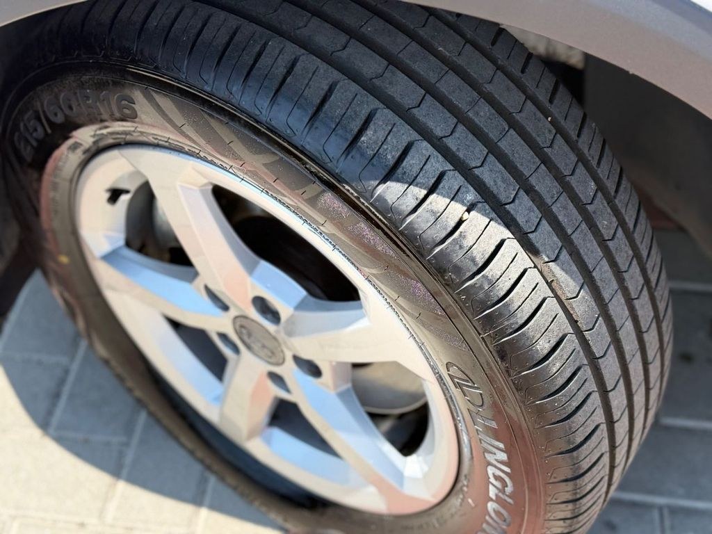 نمای دیگر آئودی Q2 1.6 TDI بیزینس 57.000 KM تک مالک