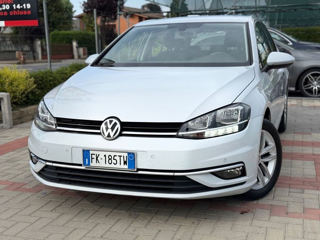 فولکس واگن گلف 1.6 TDI 115 CV 5p. اسپورت نئوپاته