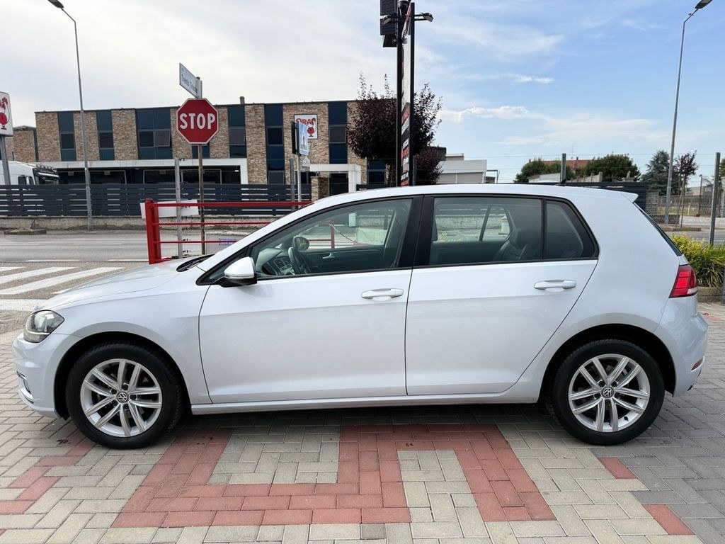نمای دیگر فولکس واگن گلف 1.6 TDI 115 CV 5p. اسپورت نئوپاته