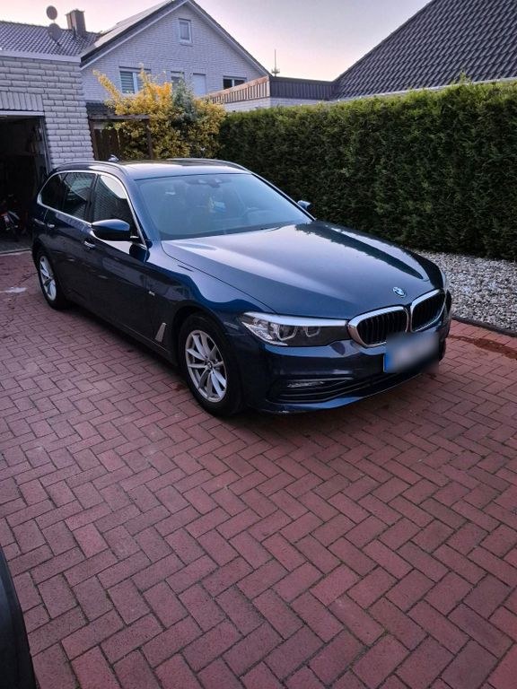 بی ام و 520d G30
