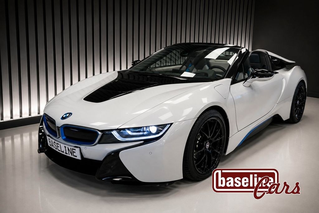 بی ام و i8 رودستر <1000km وضعیت کلکسیونی