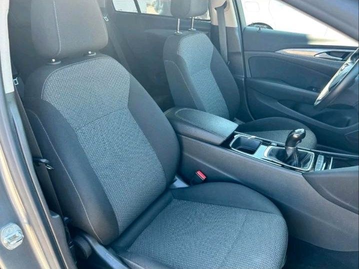 نمای دیگر اوپل اینسیگنیا B اسپورت‌تورر 2,0 دیزل *T...