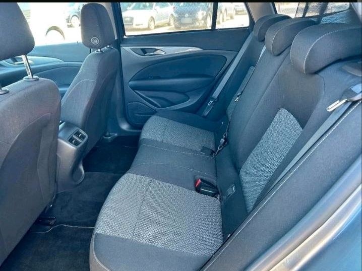 نمای دیگر اوپل اینسیگنیا B اسپورت‌تورر 2,0 دیزل *T...