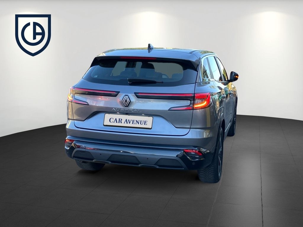 نمای دیگر رنو استرال 1.3 TCe 140 هیبرید ملایم اکیلیبر اکیلی