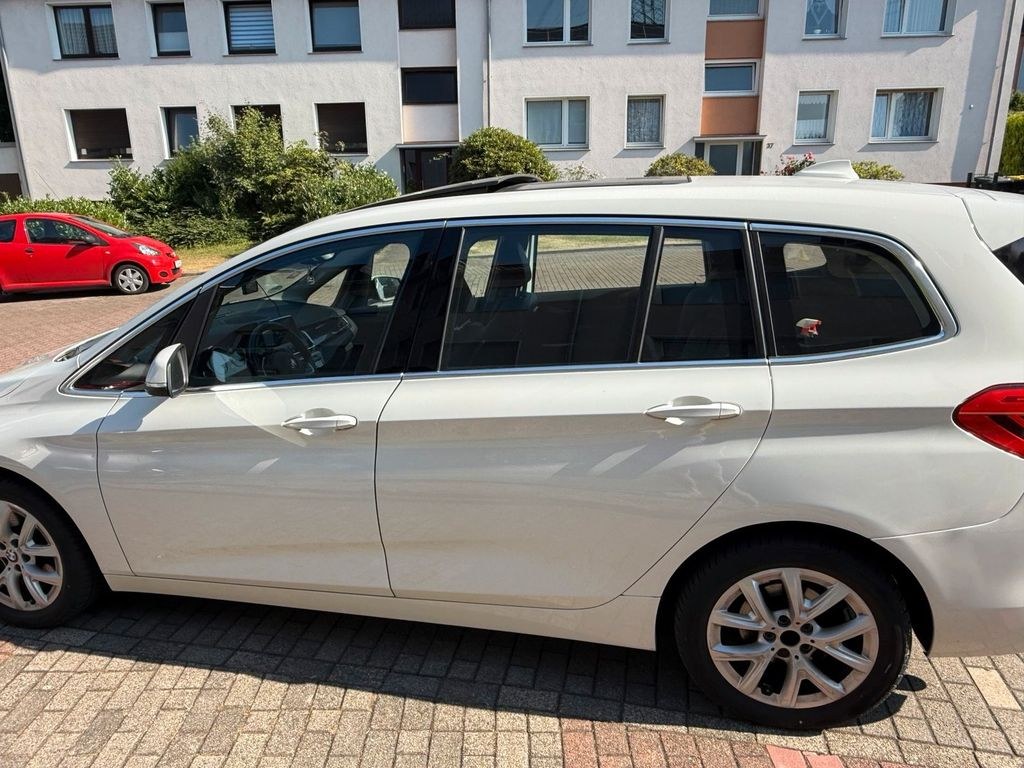 نمای دیگر بی ام و سری 2 گرن تورر 218 F467sitzer73t KM...