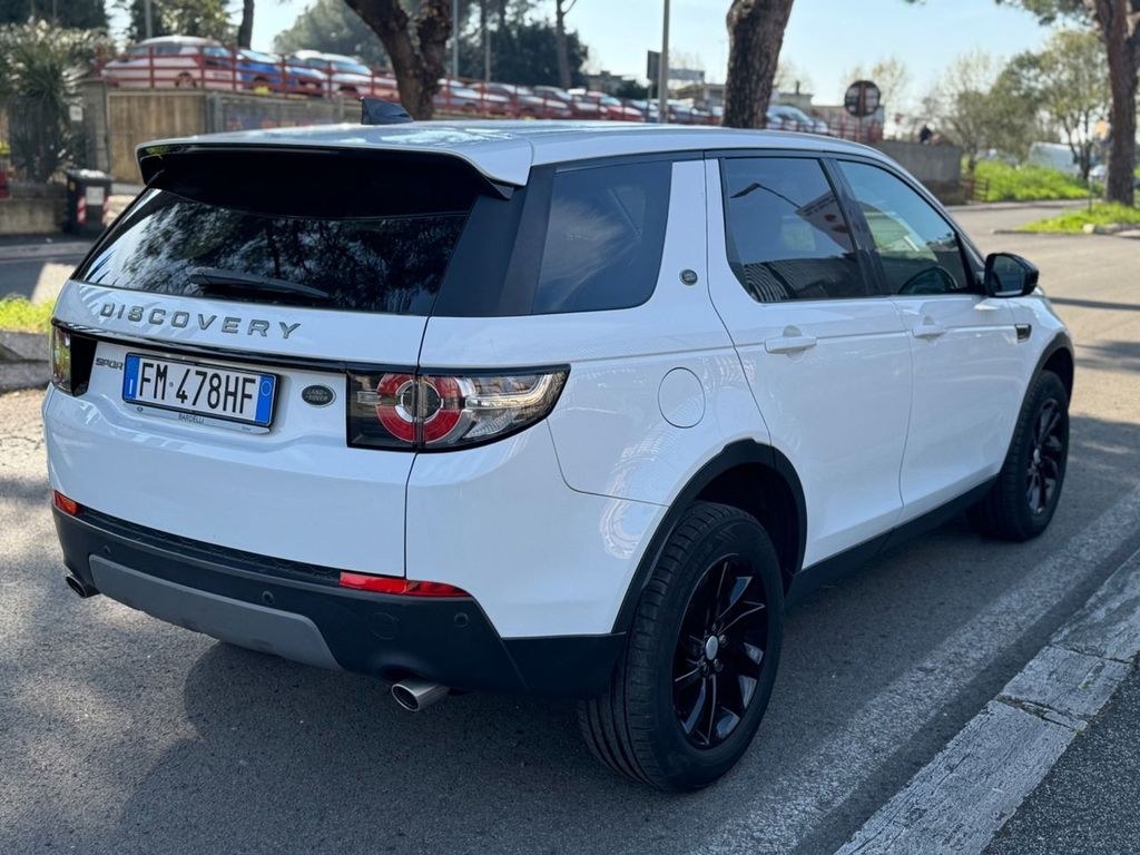 نمای دیگر لندروور Discovery Sport 2.0 TD4 150 CV HSE Lu