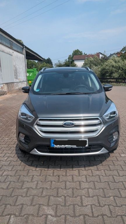 نمای دیگر فورد کوگا 1,5 اکوبوست 4x2 110kW تیتانیوم ...