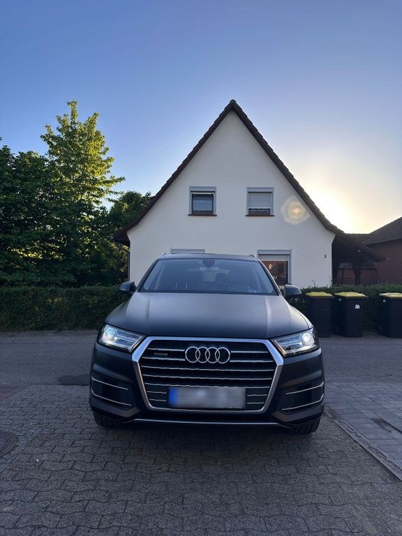 آئودی Q7 3.0 TDI کواترو 218 PS اتوماتیک