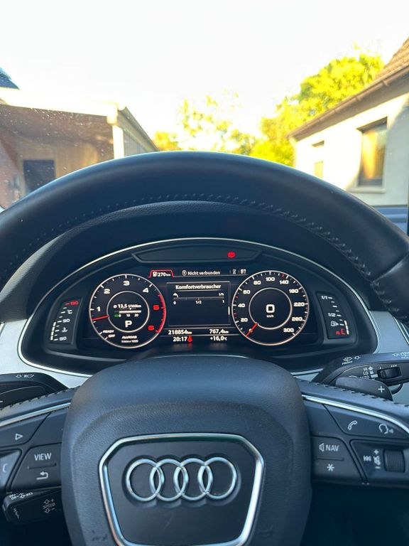 نمای دیگر آئودی Q7 3.0 TDI کواترو 218 PS اتوماتیک