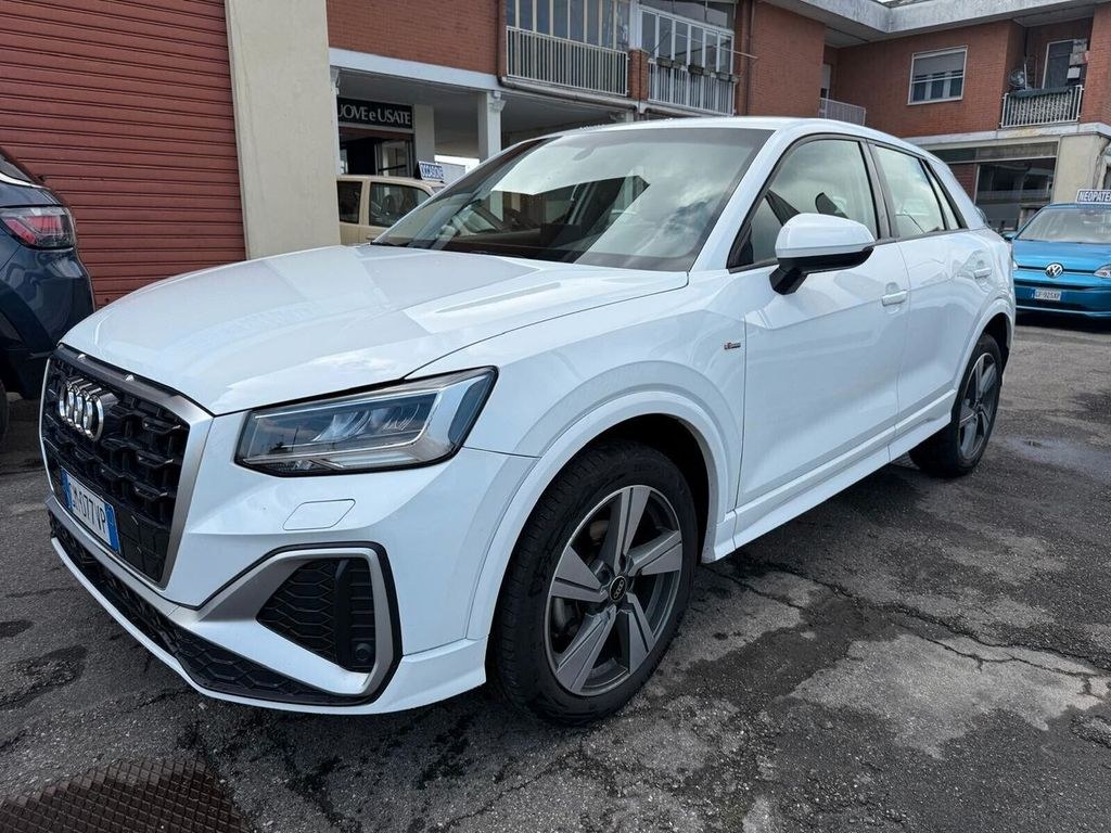 نمای دیگر آئودی Q2 30 TDI اس ترونیک لاین ادیشن تک مالک