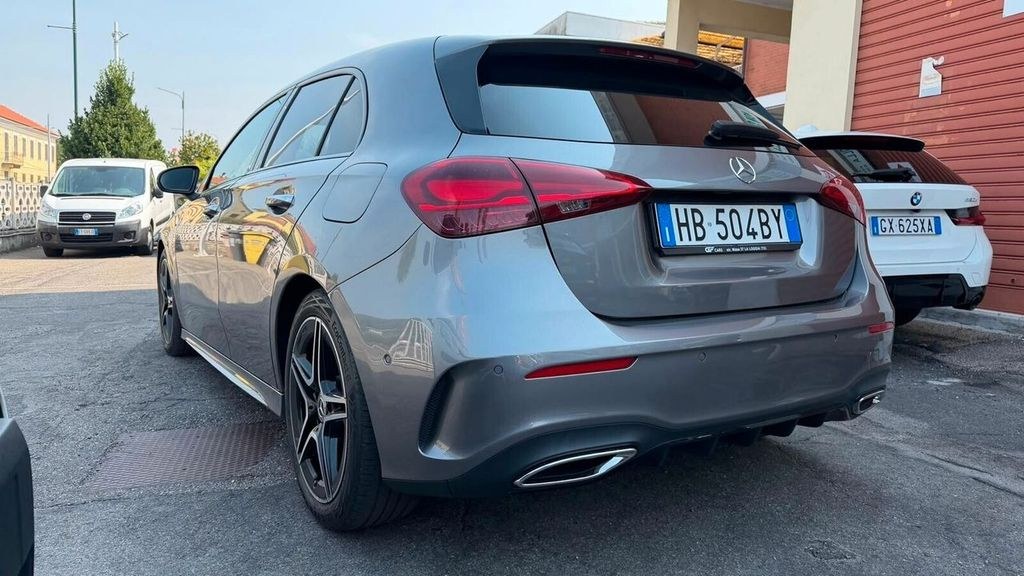 نمای دیگر سایر مرسدس بنز A 200 d اتوماتیک AMG لاین پرمیوم