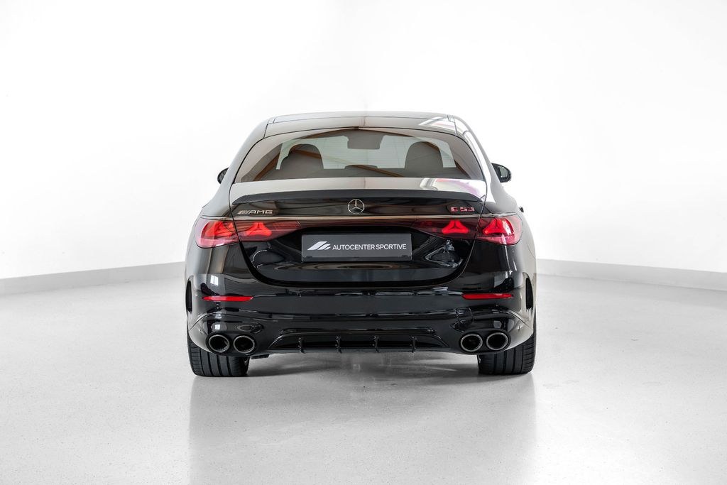 نمای دیگر مرسدس بنز E 53 AMG هیبرید 4M+ پرم+ کربن EXT 2 نایت 21"