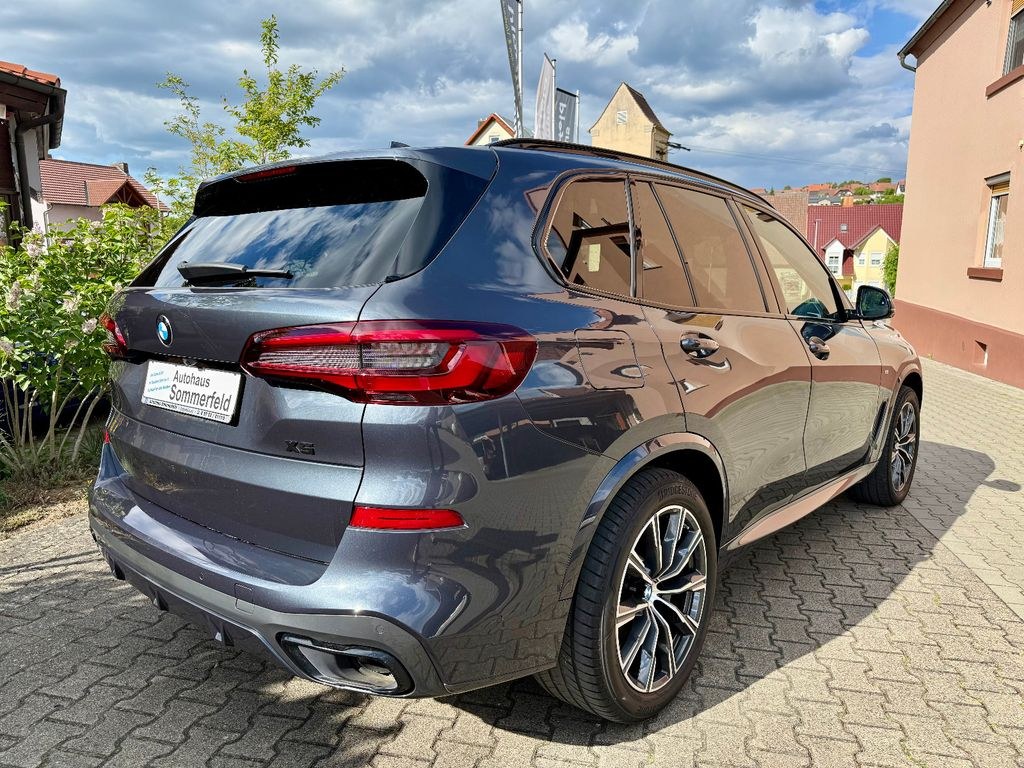 نمای دیگر بی ام و X5 40d، AHK، رادار 360°
