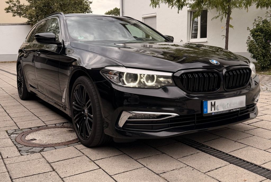 نمای دیگر بی ام و 530d xDrive تورینگ | 2. مالک | گرمکن G31 | 19\"