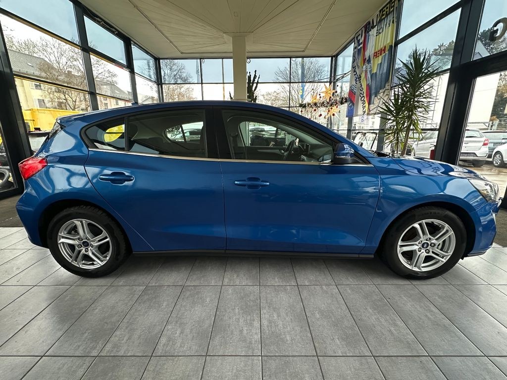 فورد Focus Lim. *erst 16000 km*bis zu 10J. Garantie*