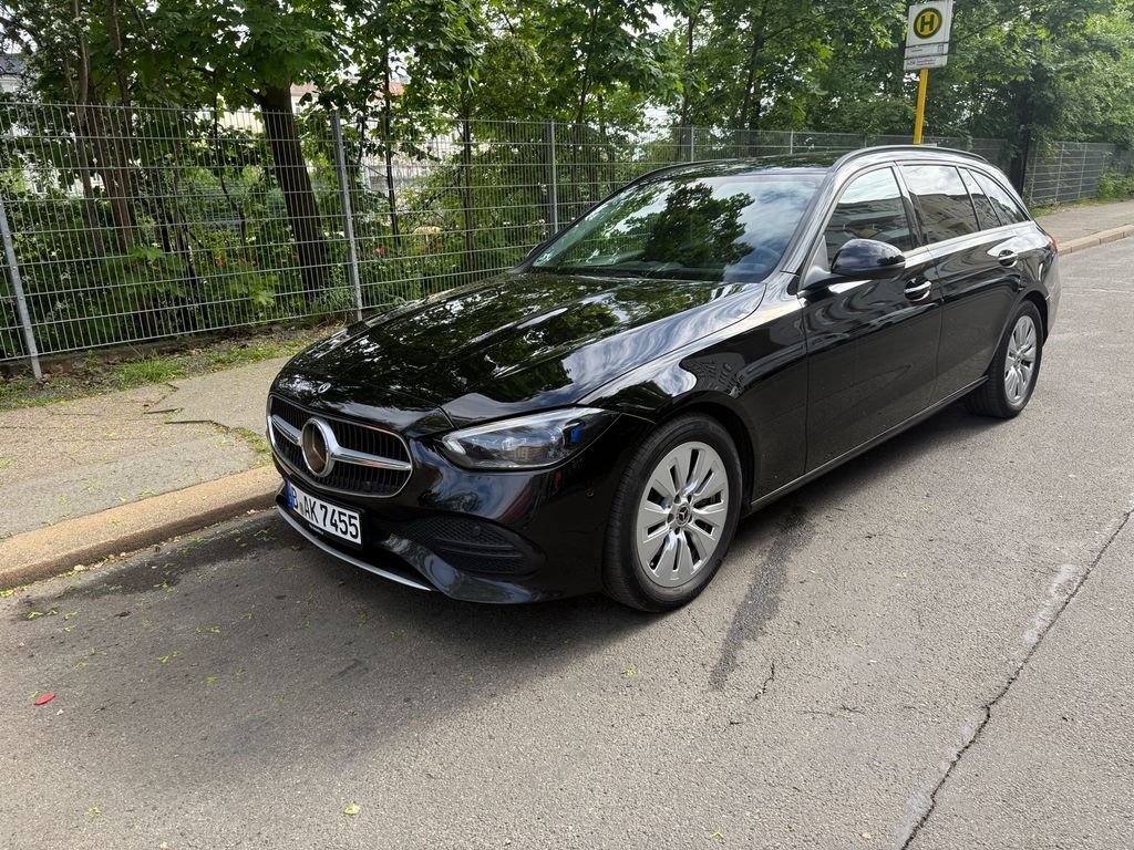 مرسدس بنز C 220 d 4MATIC T هدآپ