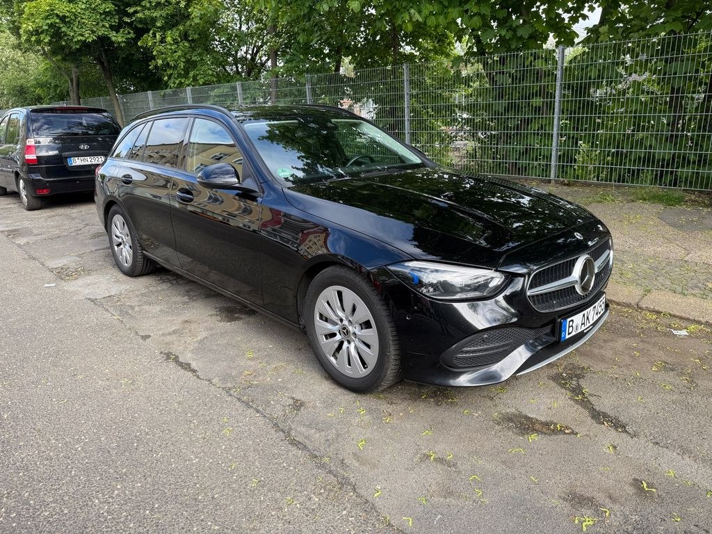 نمای دیگر مرسدس بنز C 220 d 4MATIC T هدآپ