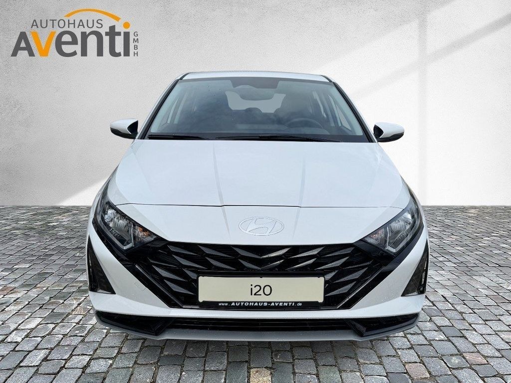 نمای دیگر هیوندای i20 ترند *SHZ*LHZ*RFK*ناوی*LED-TAG*DAB*PDC*Klim