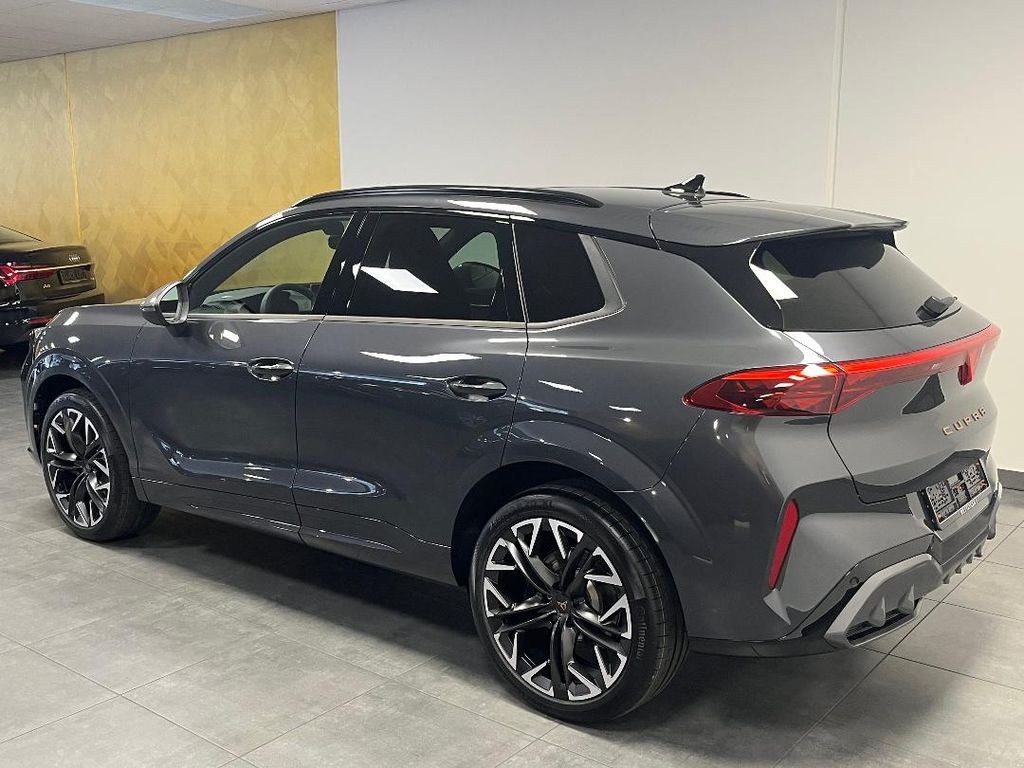 نمای دیگر کوپرا ترامار VZ 2.0 TSI 4x4 DSG، ۲۰"، پانوراما، Sennh.، مات