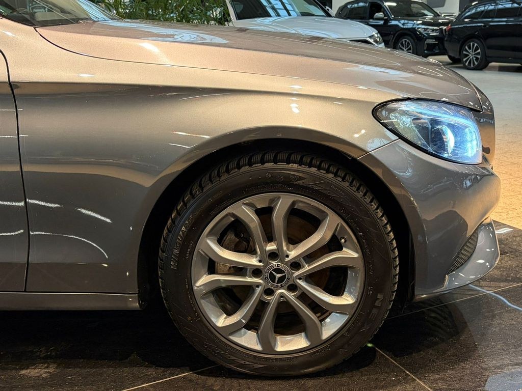 نمای دیگر مرسدس بنز C 220d تی 9G ACC-تمپو LED ناوی دوربین چرم یدککش