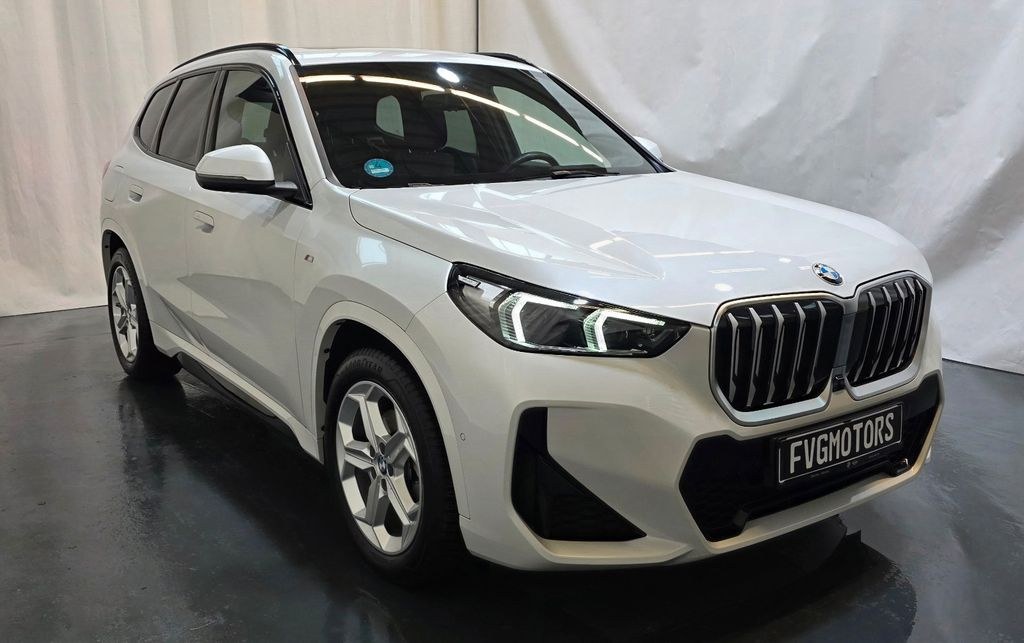 نمای دیگر بی ام و X1 20 d xDrive M Sport دوربین 360