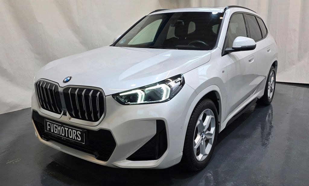 نمای دیگر بی ام و X1 20 d xDrive M Sport دوربین 360