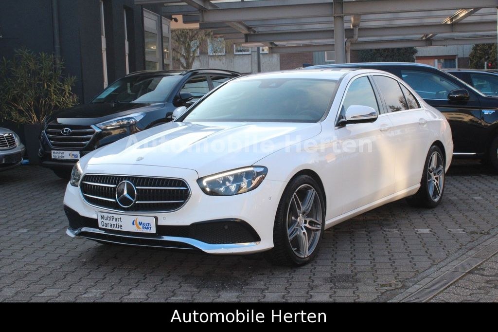مرسدس بنز E 200d لیموزین*فیسلیفت*آوانگارد*وایداسکرین*AMG