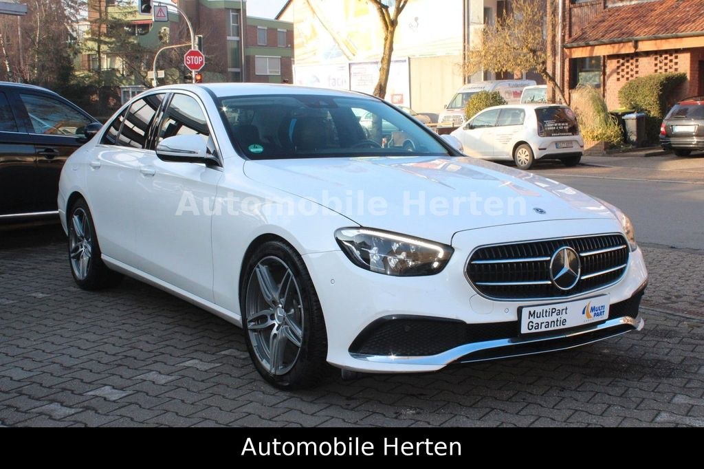 نمای دیگر مرسدس بنز E 200d لیموزین*فیسلیفت*آوانگارد*وایداسکرین*AMG