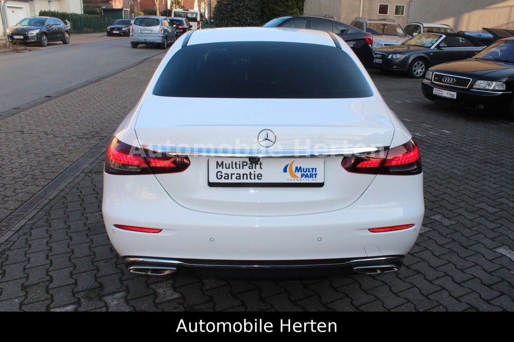 نمای دیگر مرسدس بنز E 200d لیموزین*فیسلیفت*آوانگارد*وایداسکرین*AMG