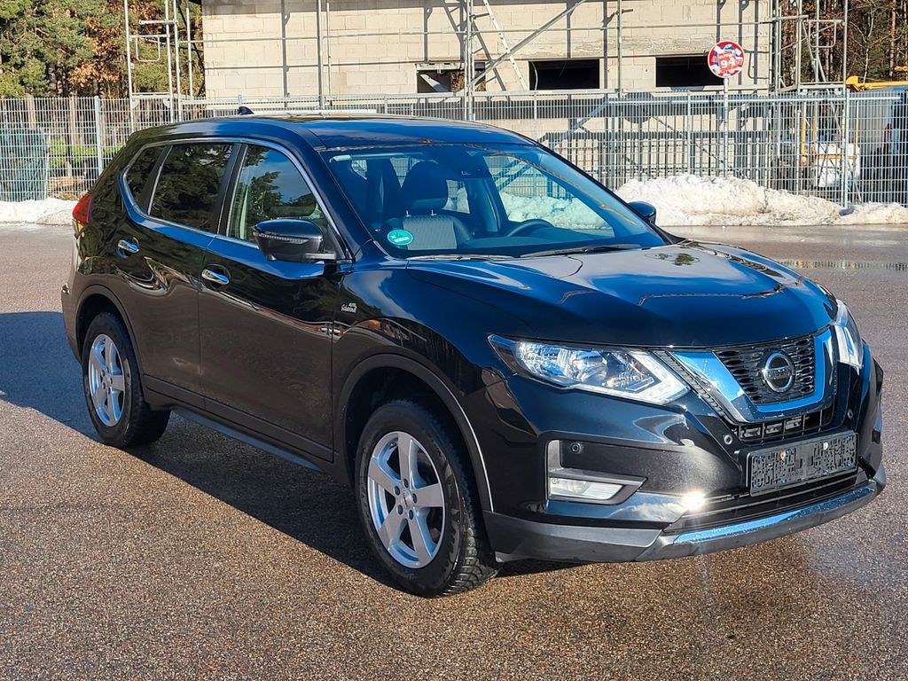 نمای دیگر نیسان ایکس تریل 1.7dCi 4x4 اتوماتیک/پانوراما/AHK/360°/یورو 6
