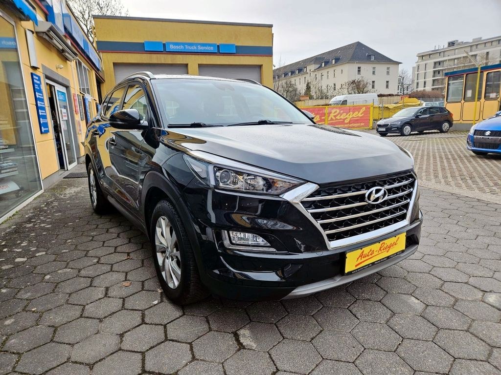 نمای دیگر هیوندای توسان ترند 2WD - ناوی / دوربین / SHZ / AHK