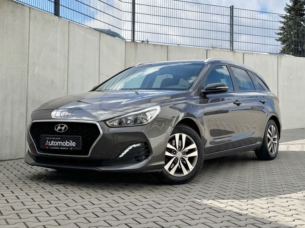 هیوندای i30cw YES!Automatik/CarPlay/Lenkradhzg/Spur/AHK