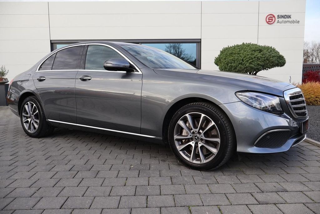 نمای دیگر مرسدس بنز E 400 d 4M آوانگارد اکسکلوزیو گرمکن-وایداسکرین