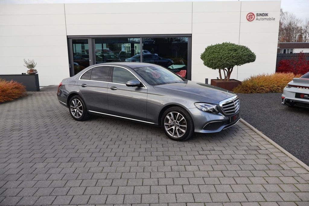 نمای دیگر مرسدس بنز E 400 d 4M آوانگارد اکسکلوزیو گرمکن-وایداسکرین