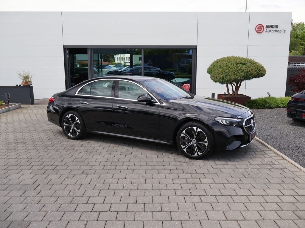 نمای دیگر مرسدس بنز E 300 de 4Matic آوانگارد Adv. کی لس گو-دوربین-LED