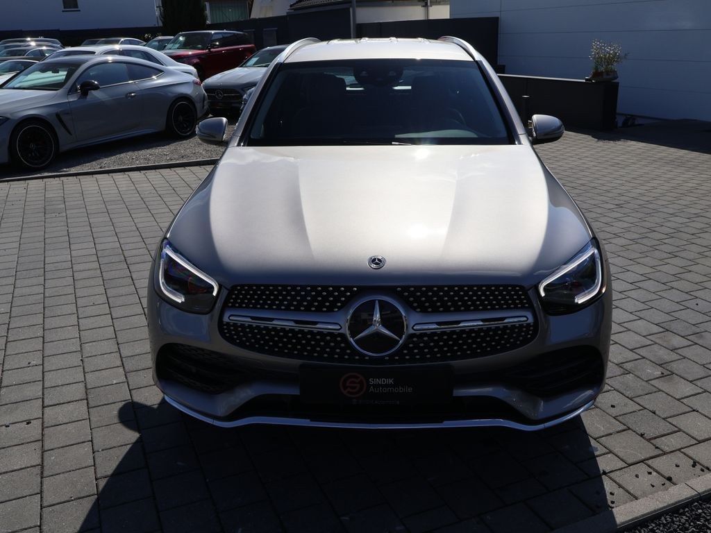 نمای دیگر مرسدس بنز GLC 300 de 4M AMG کی لس گو-دیسترونیک-دوربین