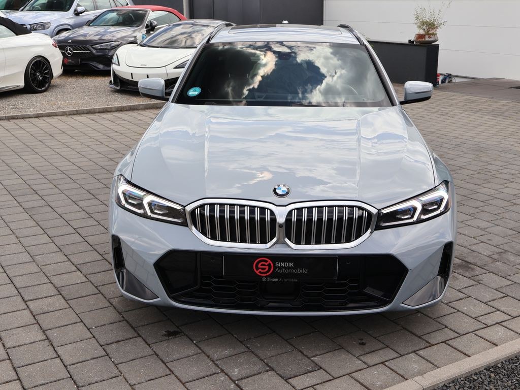 نمای دیگر بی ام و 320 d xDrive M اسپورت-پانو-ACC-HK ساند-گرمکن صندلی