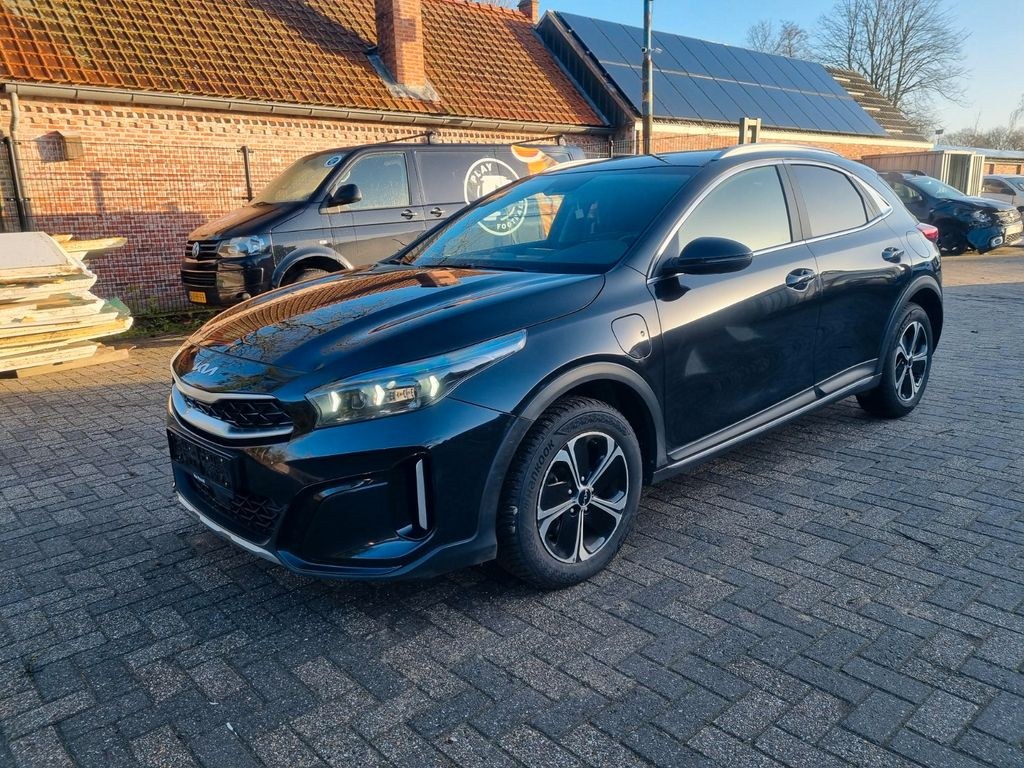 کیا ایکس-سید 1.6 GDi PHEV داینامیک لاین پلاگین هیبرید