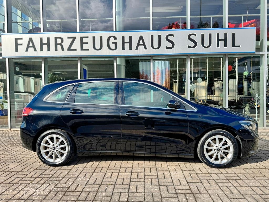 نمای دیگر مرسدس بنز B 220 B B 220 4Matic
